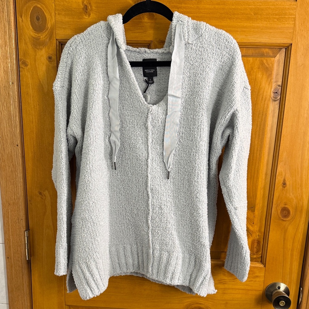 Simply Vera Vera Wang Light Silver V-Neck Hooded Sweater